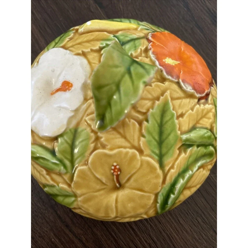 Vintage Fred Roberts Cottage 3D Floral MCM Retro Lidded Canister 70s Grannycore